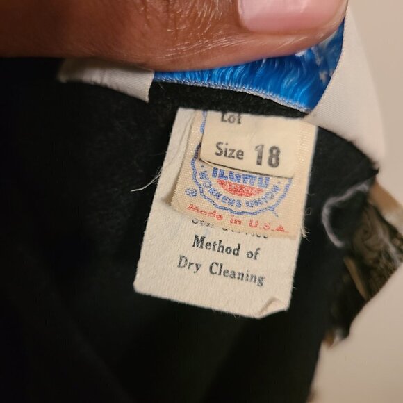 Summit of Boston | Women's Vintage Classic Black A-Line Wool Skirt (Size 18) - Picture 4 of 12